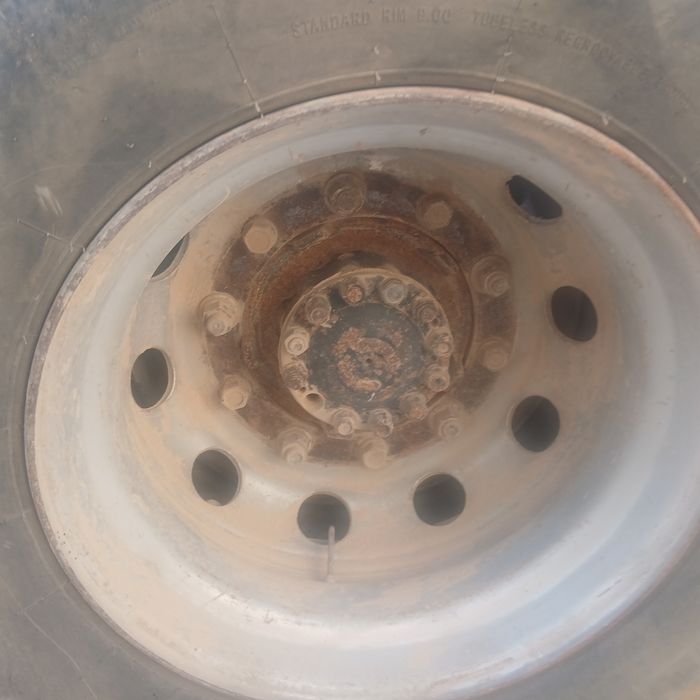 Kamaz55111 sotiladi