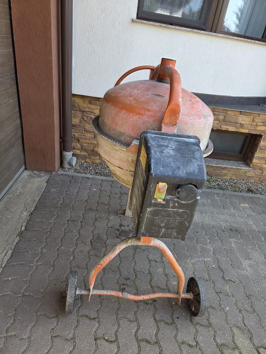 Betoniera Profesionala Limex 165 L /Motor 700w/Impecabila