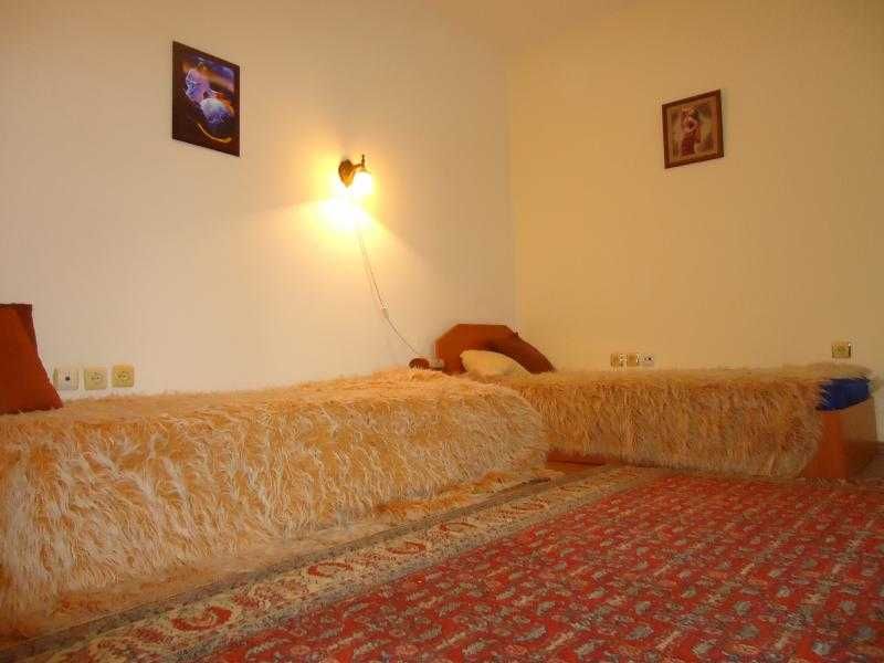 Дава се под наем Двустаен апартамент в Бургас, Възраждане - 50 кв.м за 280.5 € - Снимка #3