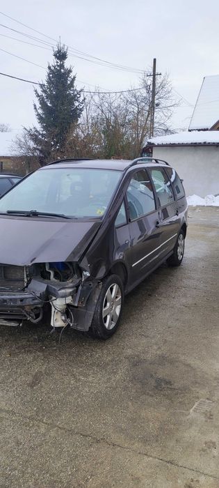 Dezmembrez volkswagen sharan 2.0 BRT cutie manuala 6t JBN culoare LB4V