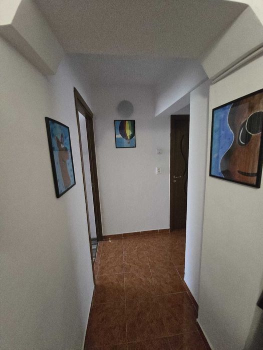 Vand apartament cu 3 camere zona Astra - Racadau
