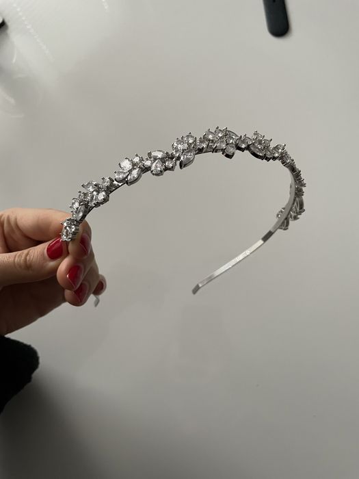 Диадема с цирконий