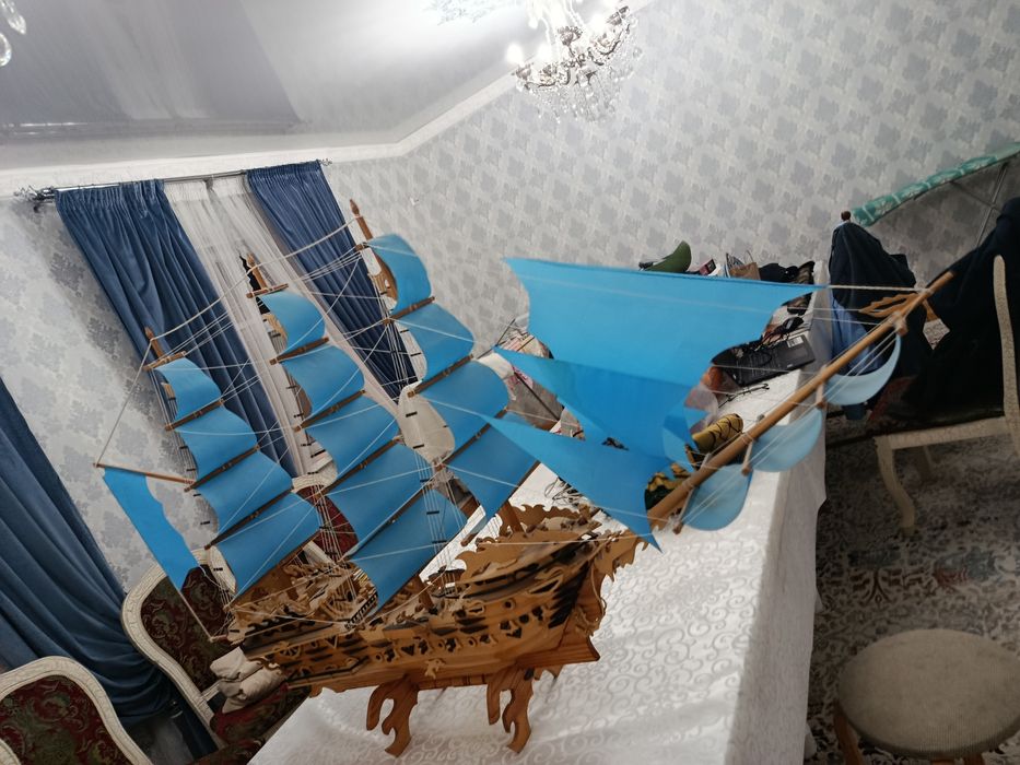 Карабль ручной работы, хорошом состоянии