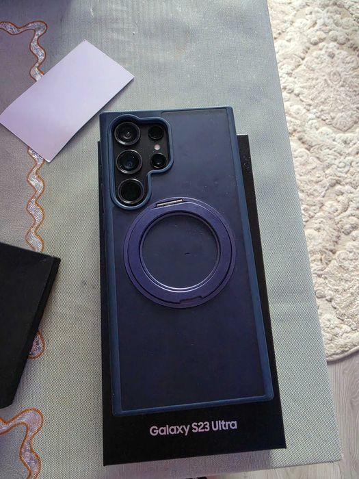 Samsung Galaxy S23 Ultra de vanzare în stare foarte bună