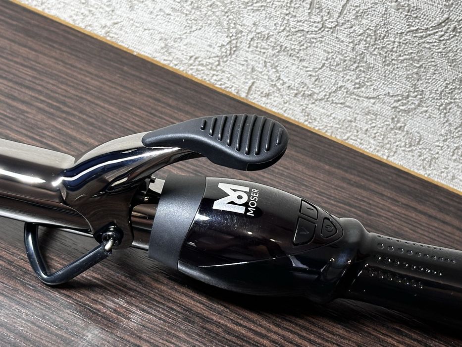 Продам плойку Moser Titan Curl в состоянии новой