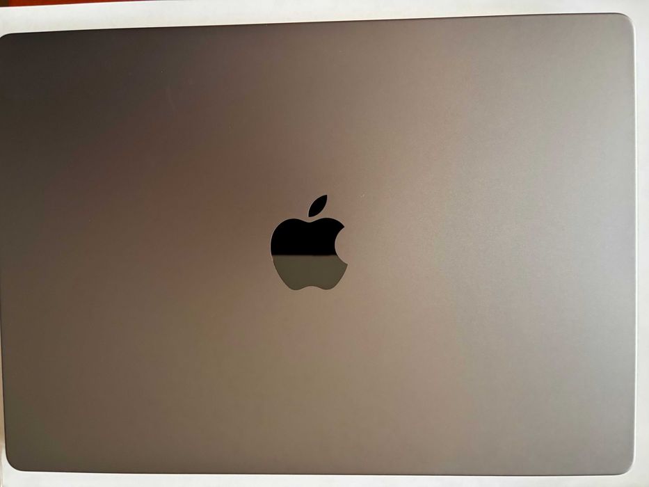 Apple Macbook 14" M2 Pro 32GB RAM 512GB SSD