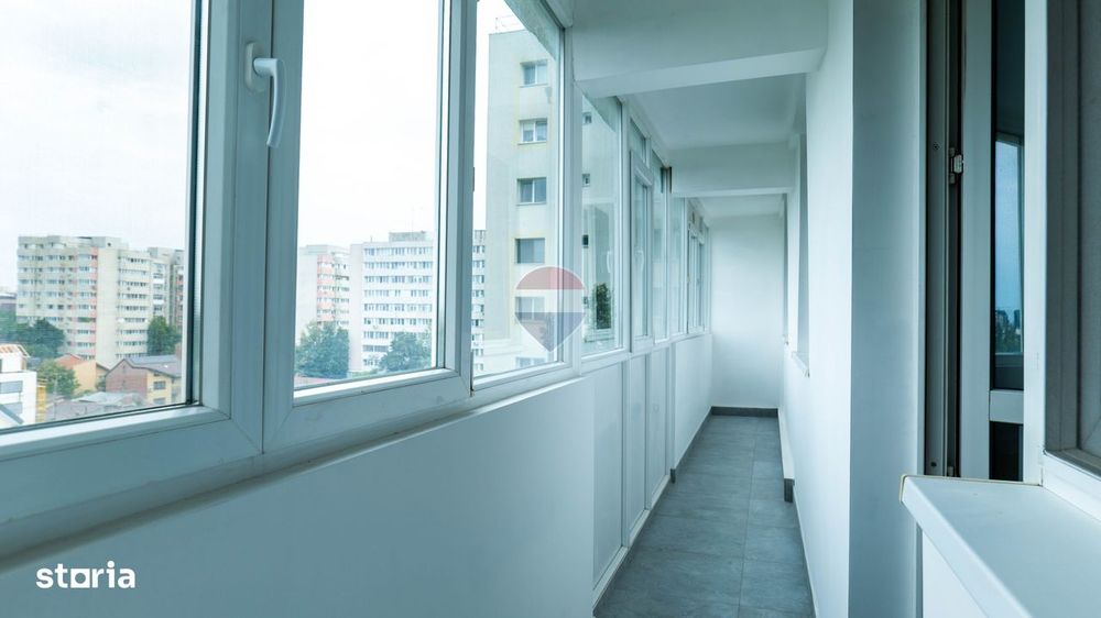 Apartament cu 3 camere de vânzare