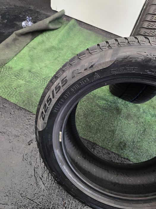 225.55.17 pirelli m+s