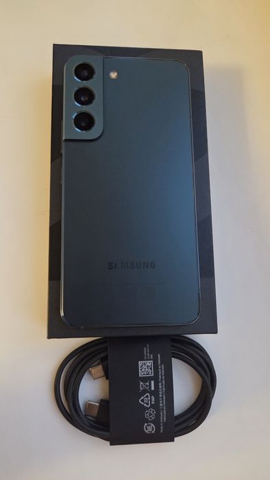 Samsung Galaxy S22 зеленый