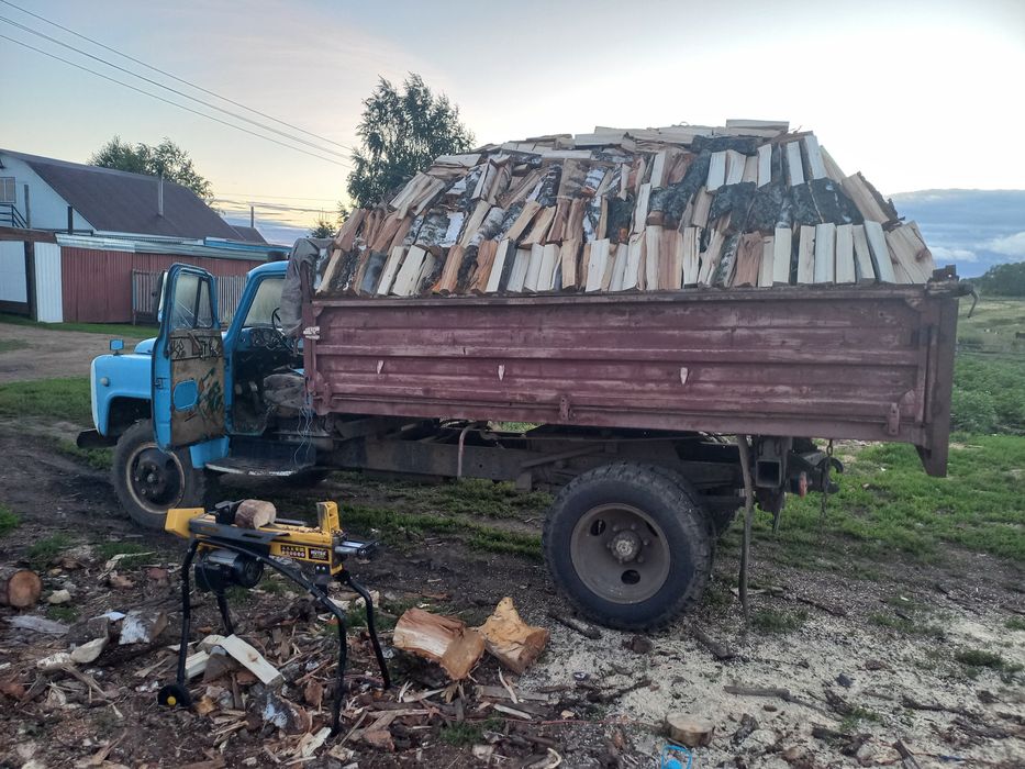 Продам дрова колотые и чурками!