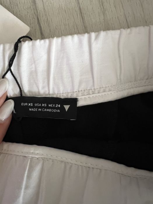 Черен панталон с бял кант ZARA нов