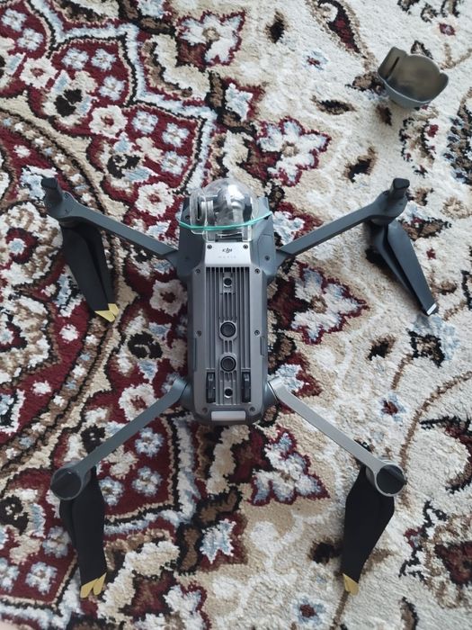 Продаю Дрон DJI Mavic Pro