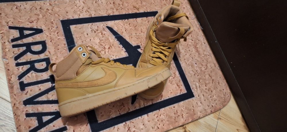 Nike Court HI 38.5 номер (24см) кафеви