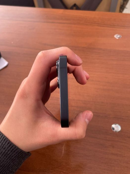 Айфон 13 идеал 128гб торг есть