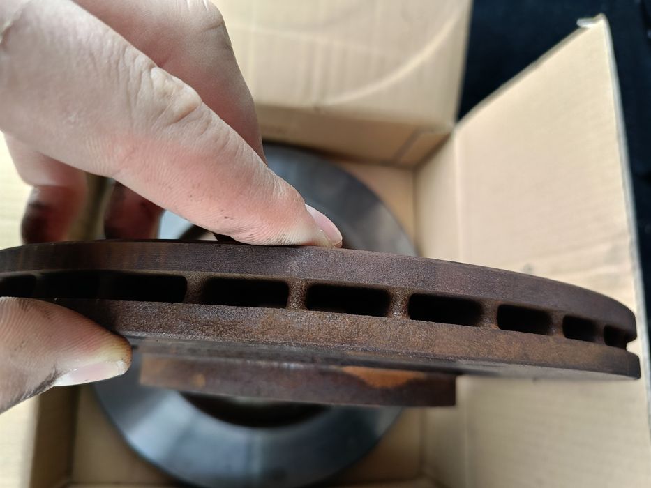 Накладки Brembo и дискове 288mm за голф 4