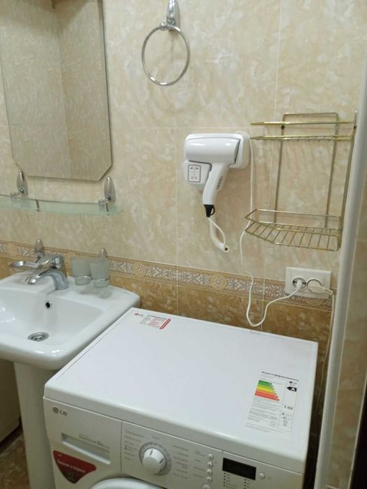 Продается 3 комнатная квартира в центре города, метро Минор