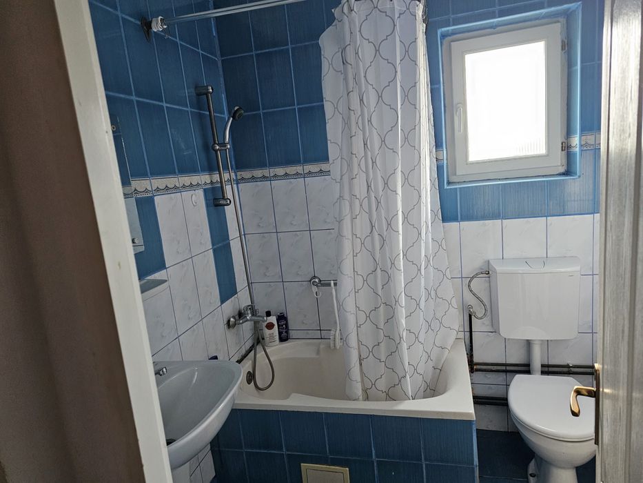 Casa de vanzare individuala .