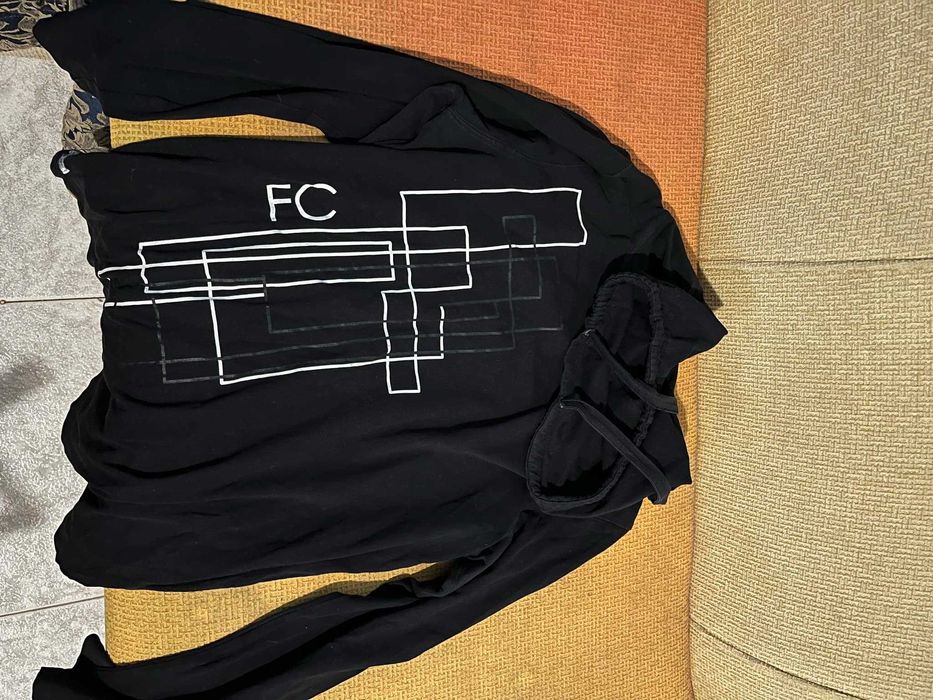 Продавам суитшърти