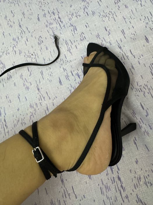 Туфли зара новая