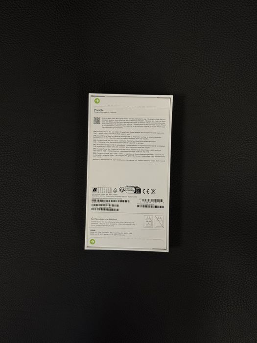 Продавам нов iPhone 16e