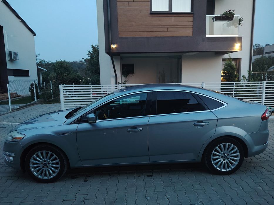 Vând Ford Mondeo , unic proprietar,