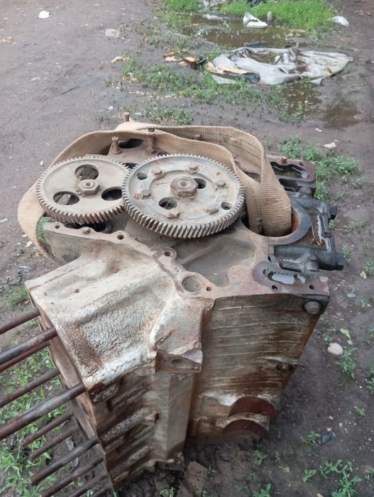 Продам блок двигателя ЯМЗ 236