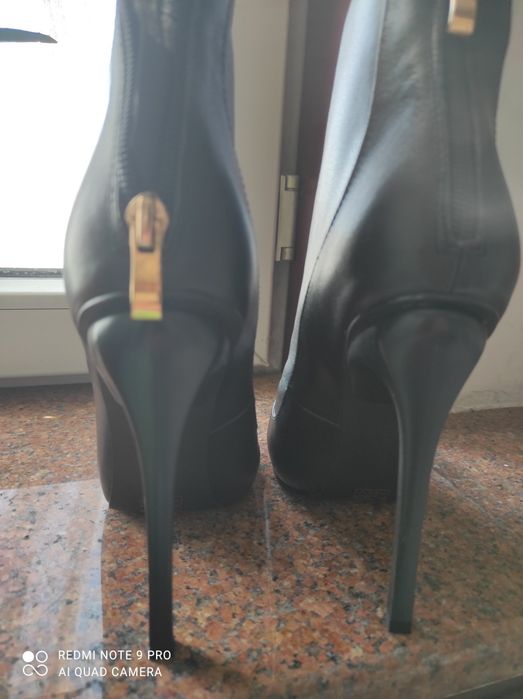 Продам обувь новая