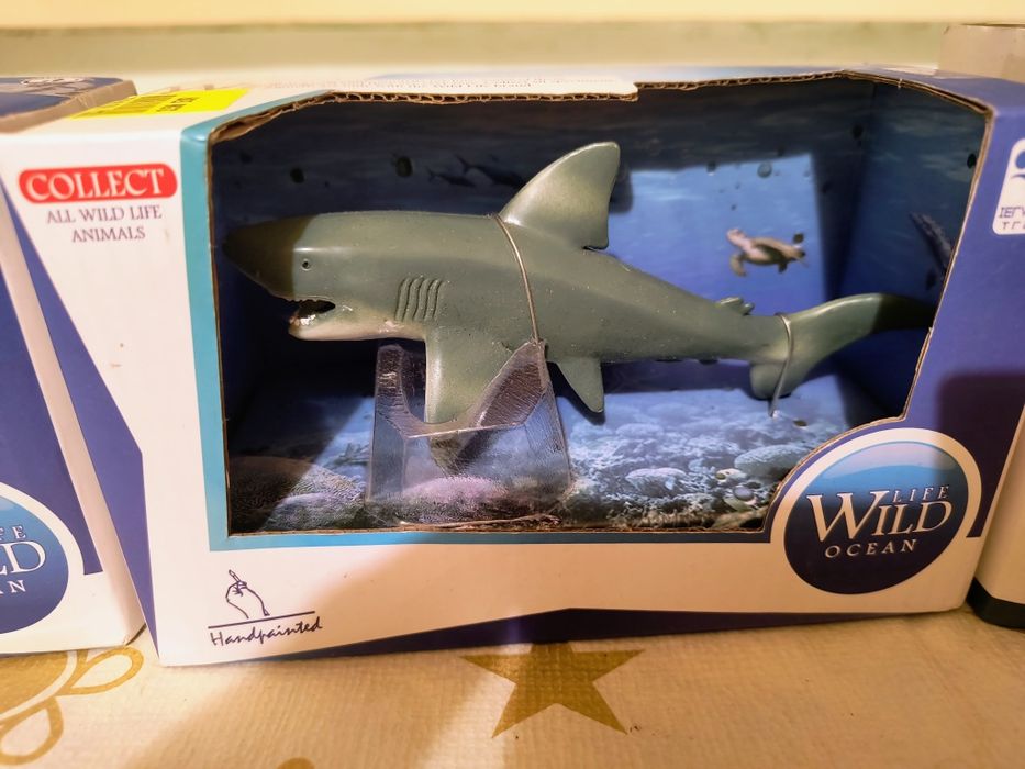 3 броя играчки 15 лв.