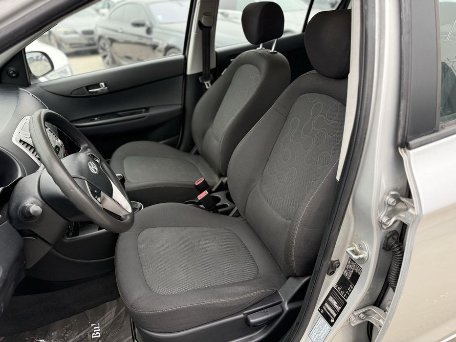 Hyundai I20 1.2i* 2012г* 77к.с* 90.000КМ* Ръчка*