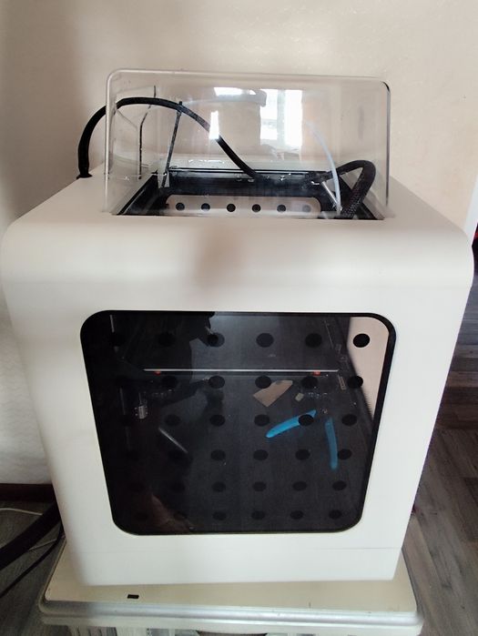 Продам 3д принтер creality cr-200b. Отличное состояние