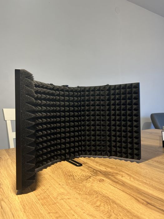 MICROFON STUDIO RODE NT1 vBlack 5thGENERATION si stativ cu scoica