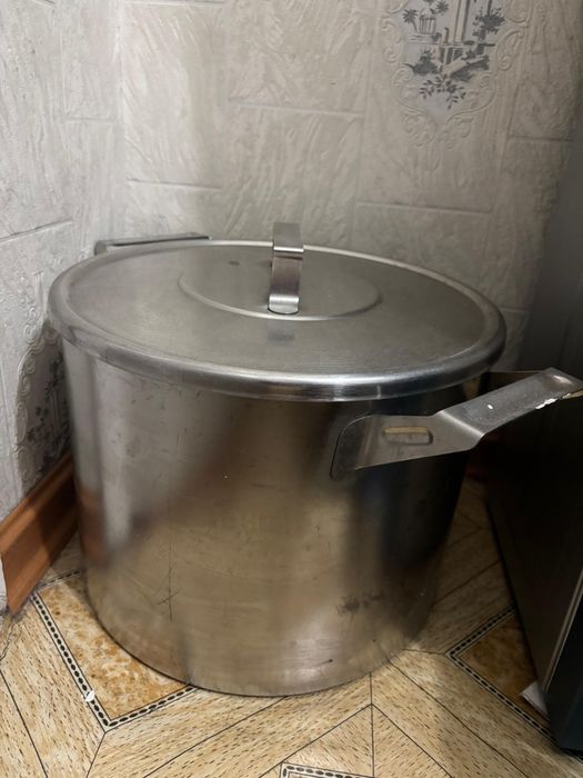 Продам кастрюли