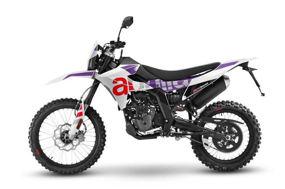 Aprilia RX 125 - Probabil singurul model enduro 125 omologat de strada