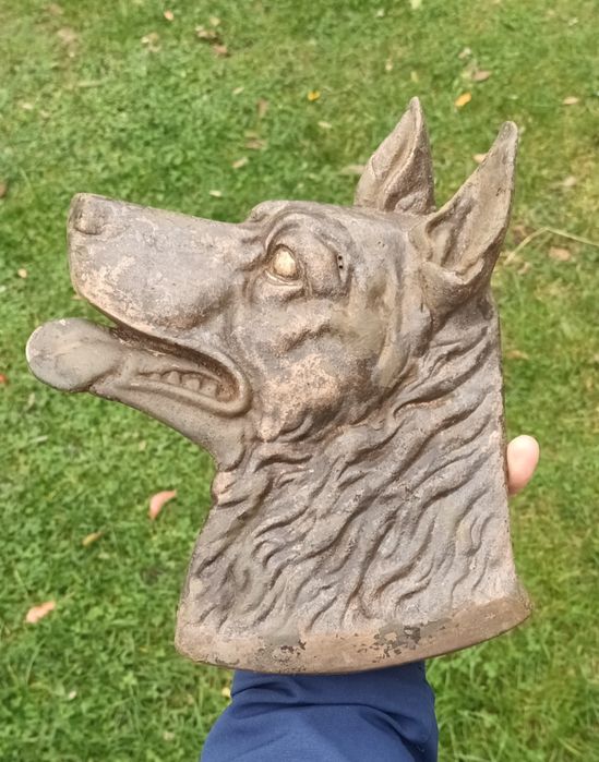 Panoplie ,Câine di Bronz