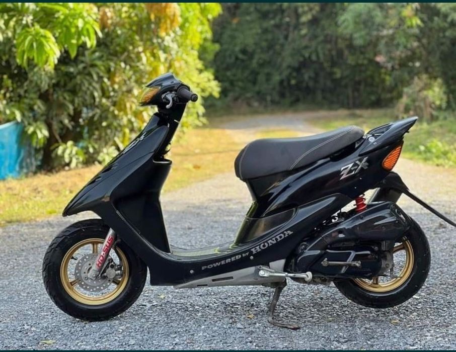Honda dio AF 35 ZX (GBLK)