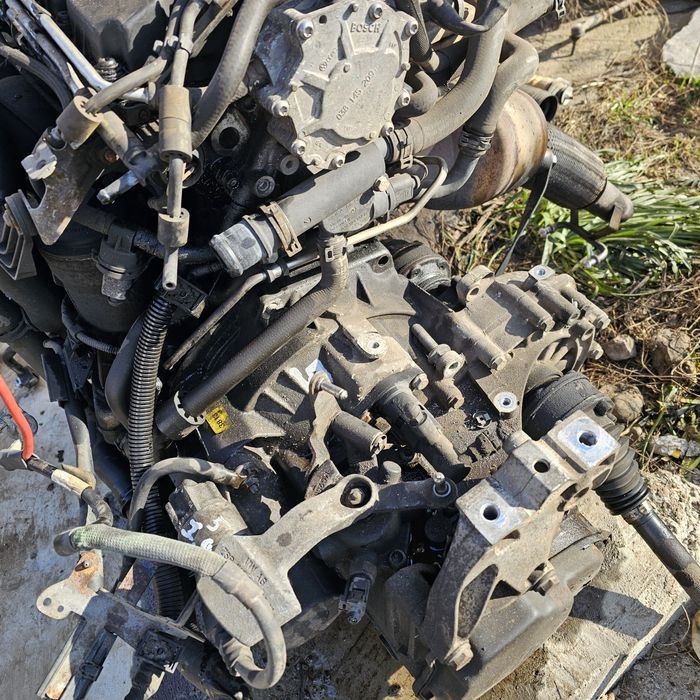 Двигател 1.9 105к.с BXE и оборудване за него.