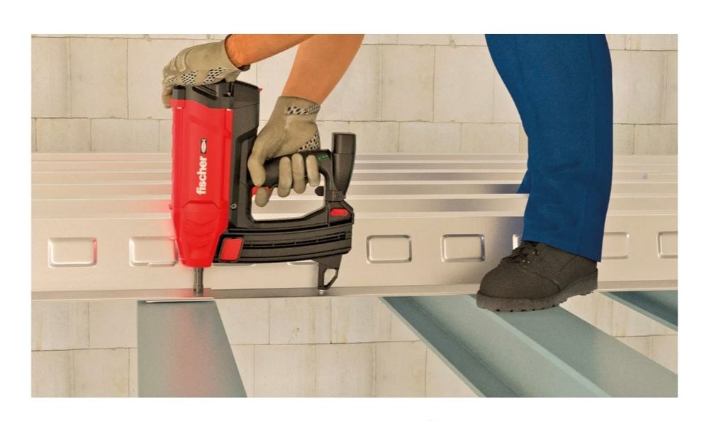 Fischer такер за директен монтаж за сухо строителство бетон метал