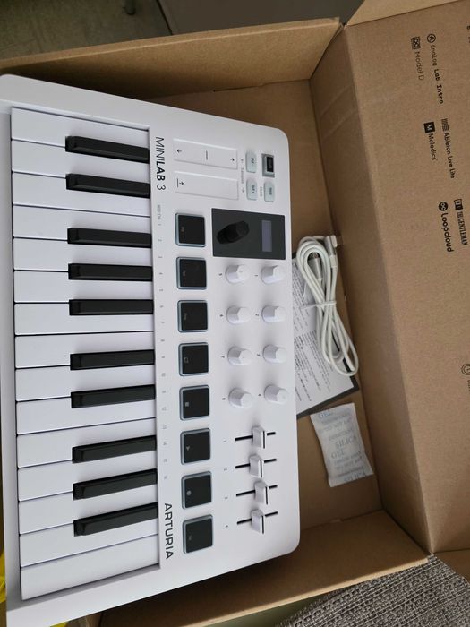 Midi Controler Arturia Minilab 3
