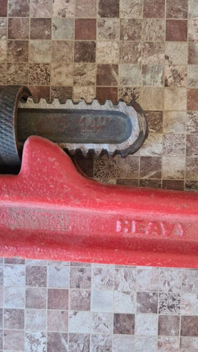 Продам газовый ключ компаний Primat