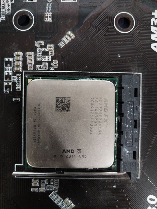 LOT componente PC | 4 placi de baza + 4 procesare + GT 640 + Sursa HP