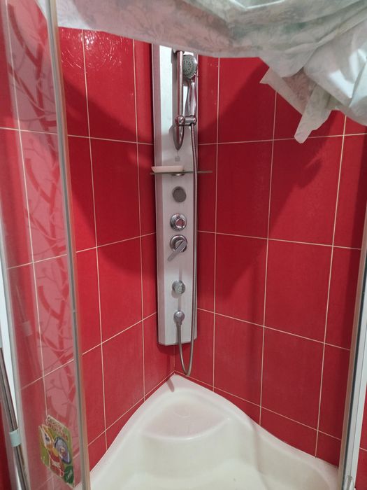 Душевая кабина стекло.