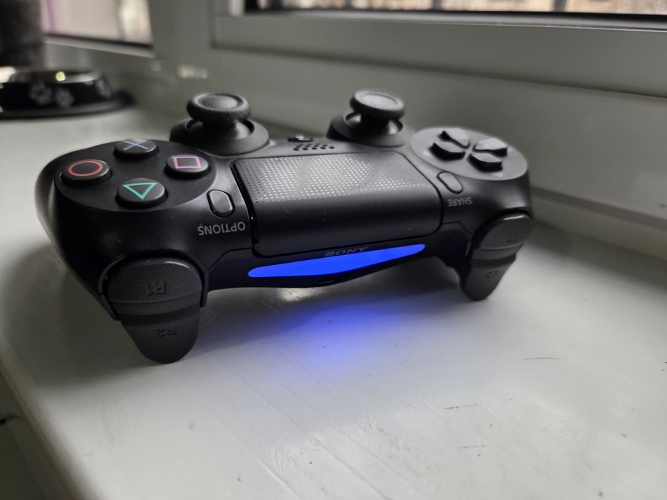 PlayStation 4 Pro Slim 1TB + 11 jocuri originale