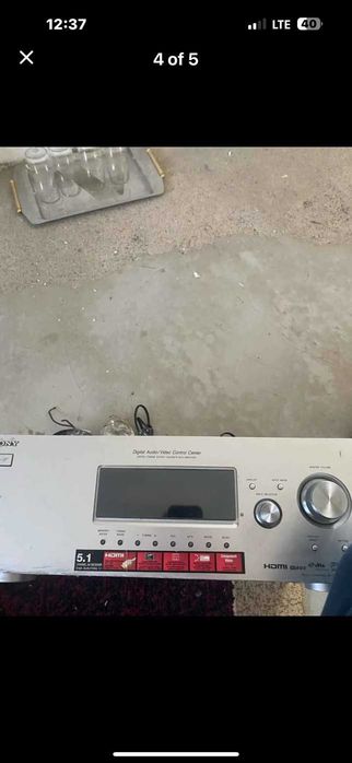 Vand 2 boxe si o statie