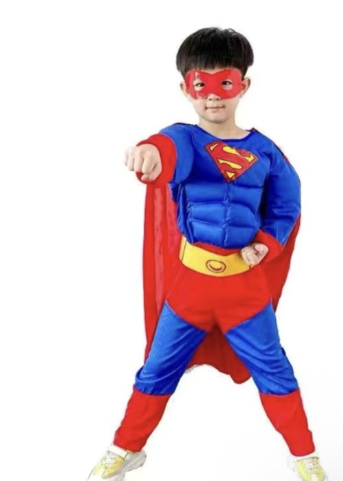 Superman костюм 140 см