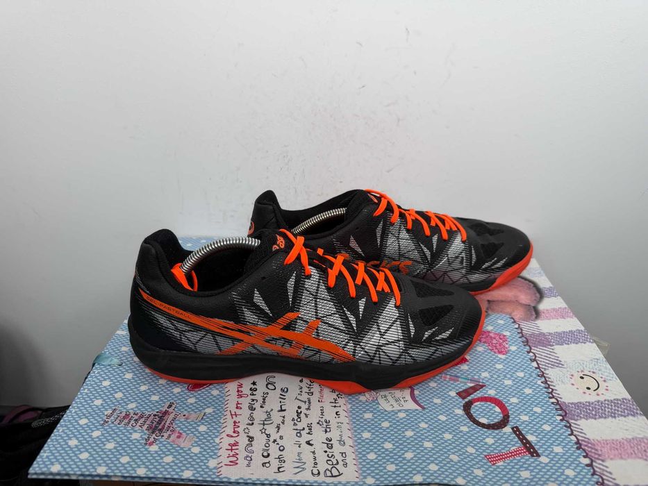 Asics ''Gel-Fastball 3''оригинални маратонки 44 номер