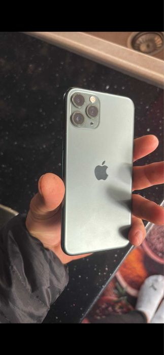 iphone 13 , iphone 11