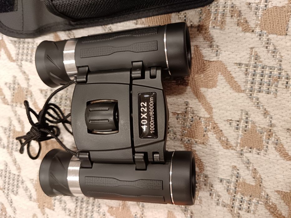 Продам бинокль 10х22. Новый
