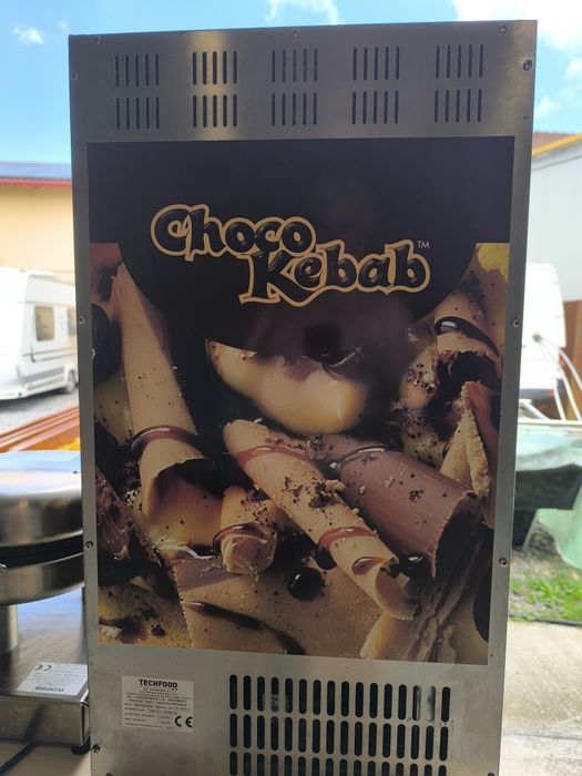 Choco kebab, clătite, ciocolată, înghețată.