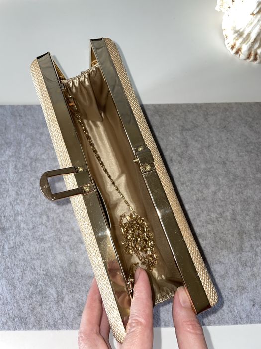 Клатч на цепочке