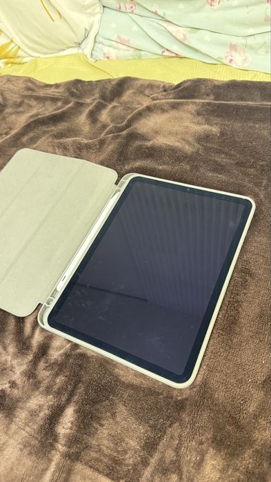 Продам ipad 5 256gb